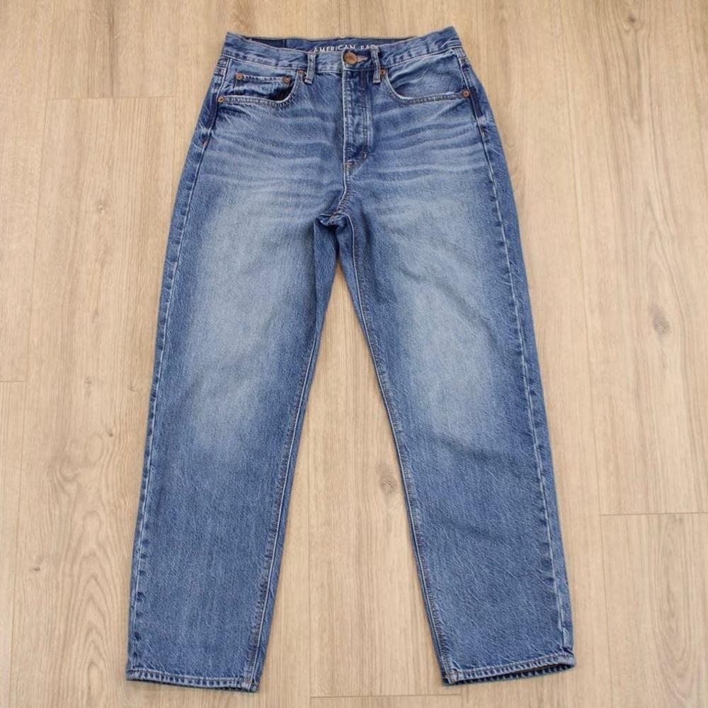 American Eagle 90's Boyfriend Jean Size 2 Regular